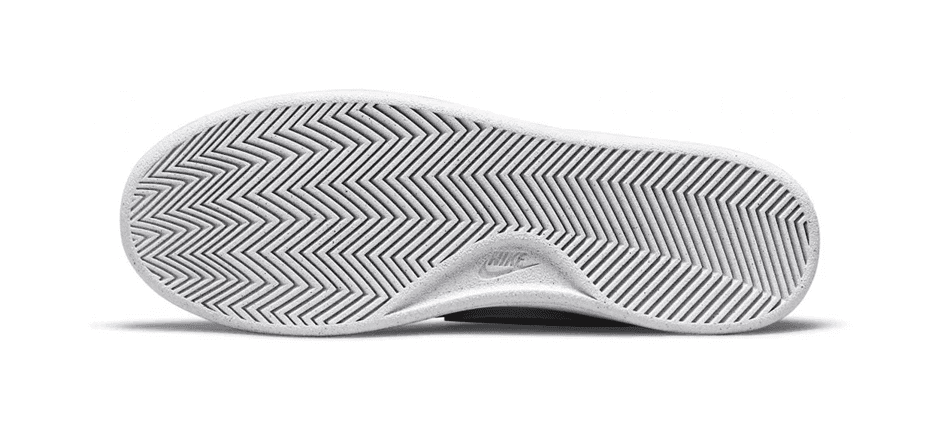 WMNS Nike Court Royale 749867 105 White  | 38.5 — view 2