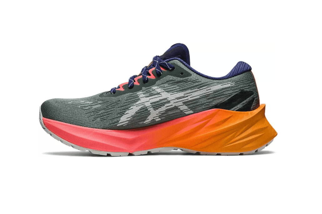 Asics Novablast 3 TR w 386-700 Black&papaya | 39.5 — view 3